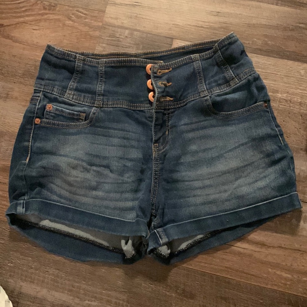 Jean stretch shorts.